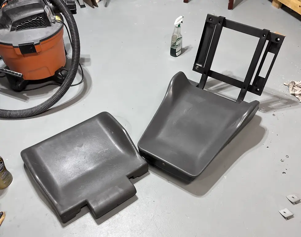 Daytona USA Twin Cab seat restoration
