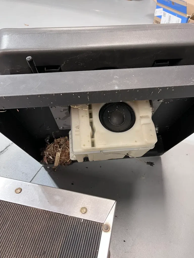 Daytona USA seat sub before restoration
